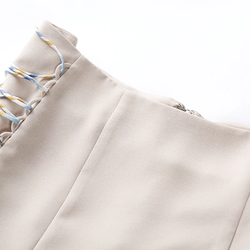 ARTKA Летняя женская модная юбка с высокой талией повседневная юбка с регулируемым шнурком плиссированная короткая юбка для женщин QA15099X