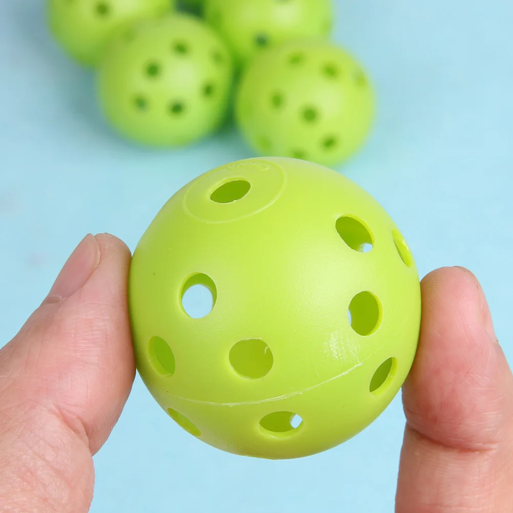 50 шт. зеленый мячи для обучения игре в гольф Пластик посвистун воздушного потока полые спортивный мяч с 26 шт. отверстия Аксессуары для