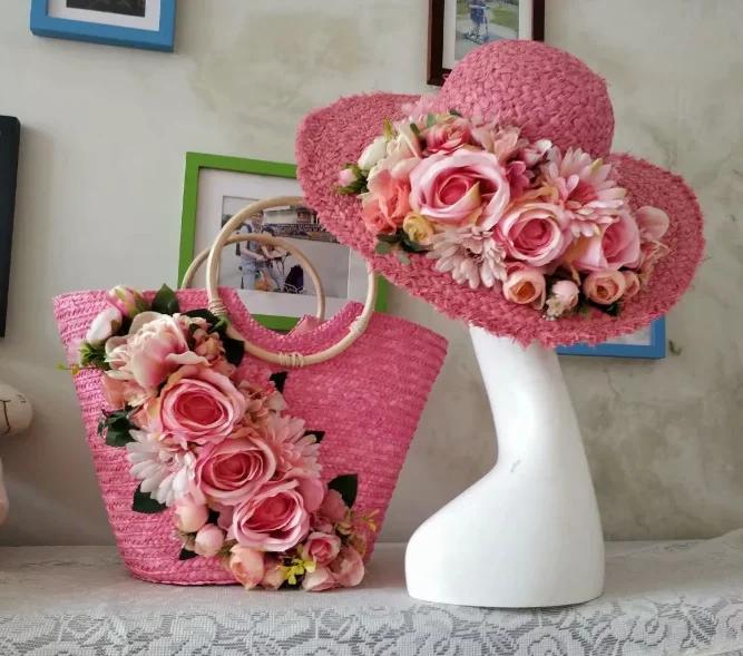 

Pink Female Hat, Straw Bag, Sunscreen Photo, Holiday Hat, Raffi Straw Hat, Lovely and Elegant