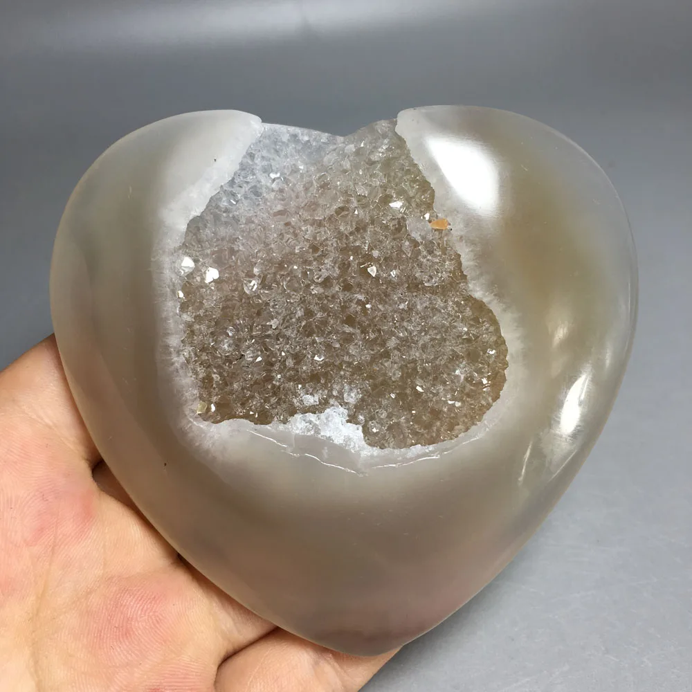 

142g AGATE GEODE CRYSTAL NATURAL QUARTZ crystals stone Agate Geode Heart healing