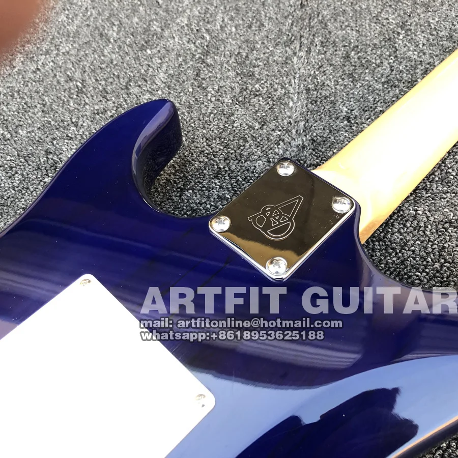 Lake Blue Quilted Maple Top Wilkinson Pickups Tremolo Bridge Coil Split M6 Locking Tuners 6 String Clean Sound Stratocaster Electric Guitar  (11)