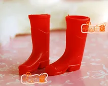 Mini dollhouse One of the mini furniture accessories on the rain boots gardener shoes good work