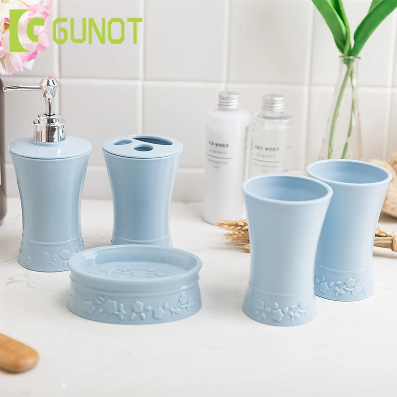 

GUNOT 5Pcs/Set Bathroom Set Creative Carved Toothbrush Holder/Dispenser/Mouth Cup/Soap Dish Plastic Bathroom Accessories Sets