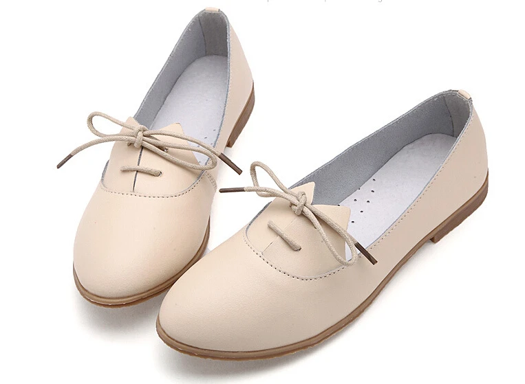 Высококачественная женская обувь из натуральной кожи; модная простая повседневная обувь на плоской подошве; обувь без застежки для мамы с мягкой подошвой