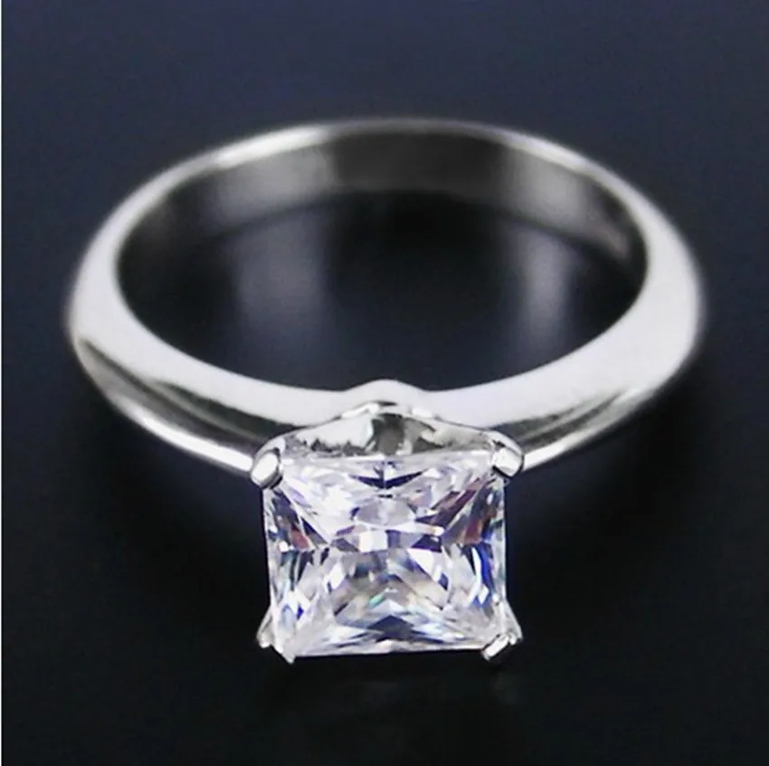 2 Carat Pure 18K Gold Princess Cut Consummate Genuine Moissanite Women