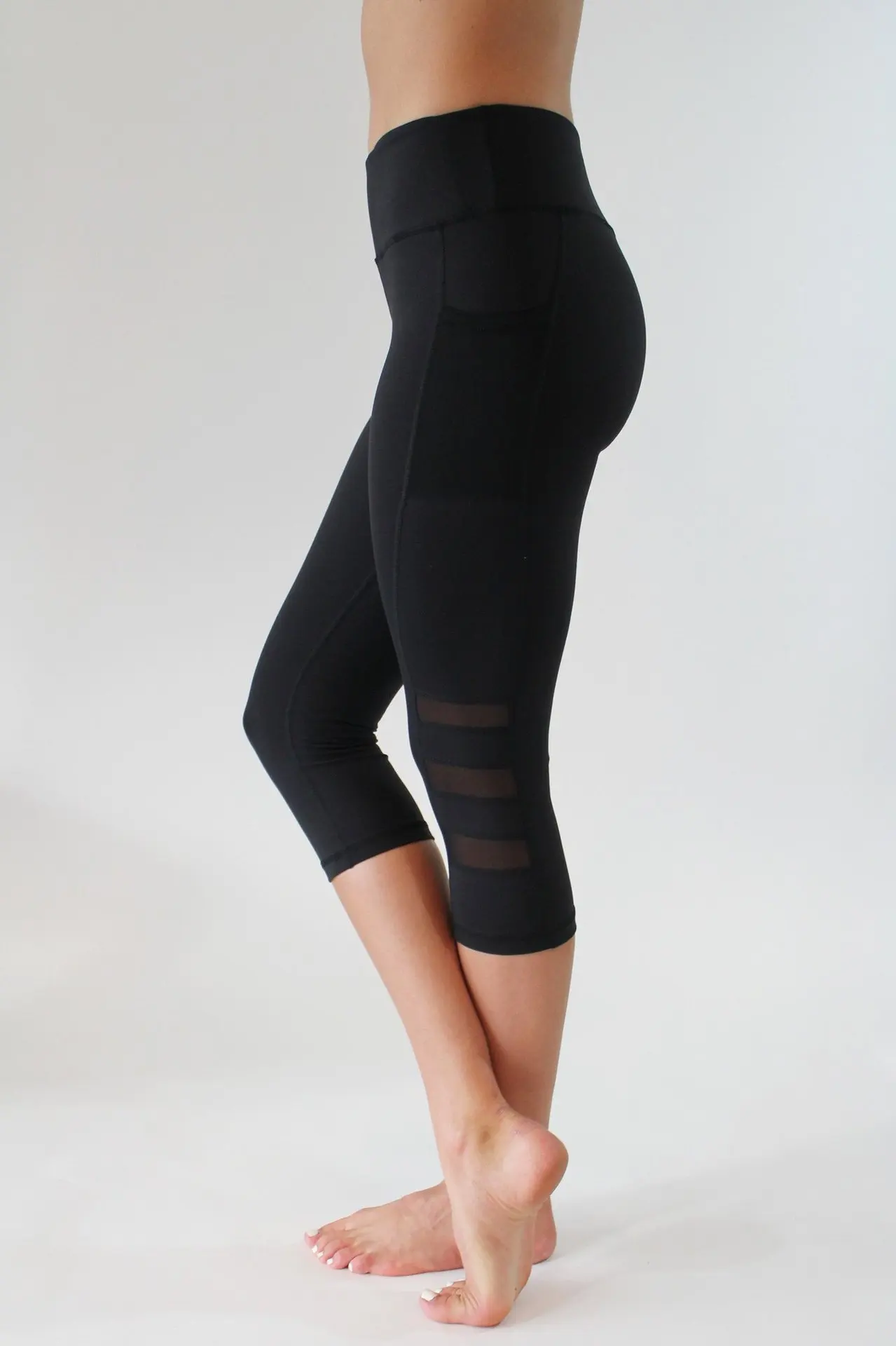 Maryigean Women Legging Patchwork Mesh Black Capri Leggings Plus Size Sexy Fitness Sporting Pants with Pocket Mid-Calf Trousers