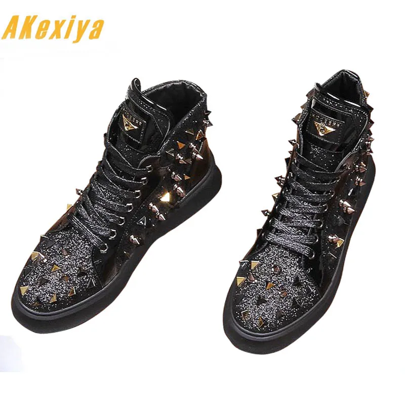 

Men designer fashion rivet shoes Causal Flats Loafers Sneaker Moccasins 2020 Male High Top shoes For Man Sapato Social Masculino