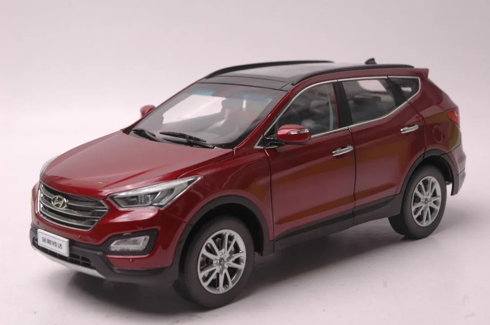 Купить б у санта фе. Hyundai Santa Fe 1/18. Модель Hyundai Santa Fe 1 18. Hyundai Santa Fe TM модель 1:18. Игрушка Хендай Санта Фе 1\18.