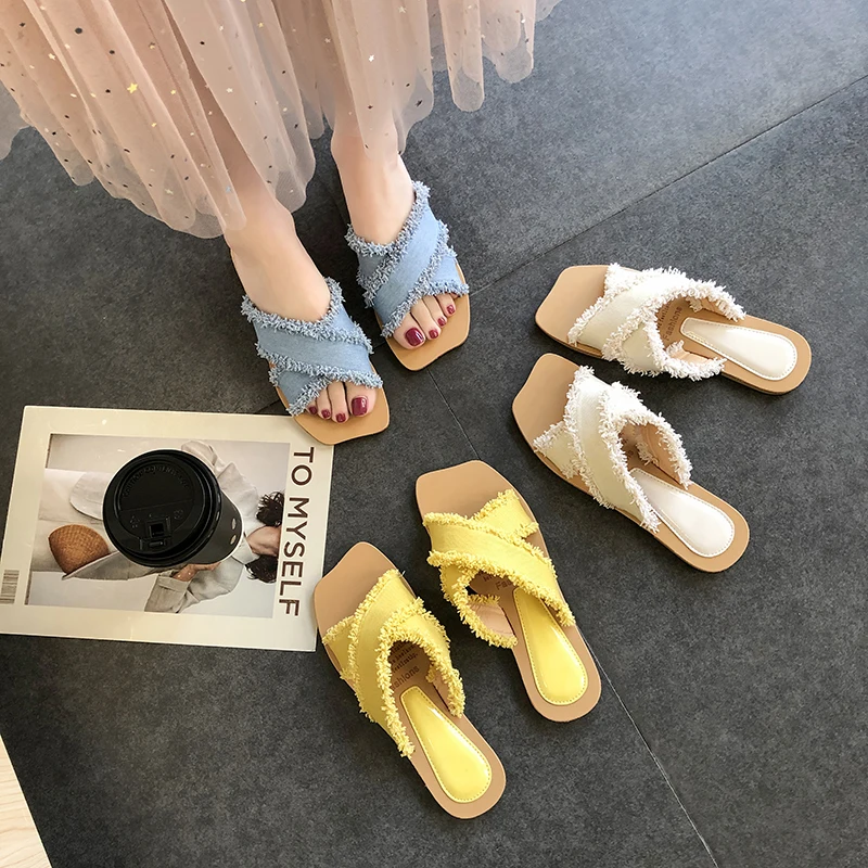 

Summer Ladies Low New 2019 Beach Slippers Outside Rubber Flat Babouche Female Slides Sandal Modis With Rhinestones Leather