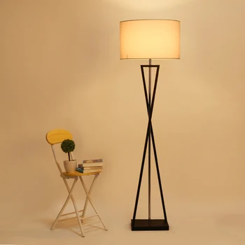 

American floor lamp living room bedroom Nordic simple modern creative retro garden vertical bed iron table lamp