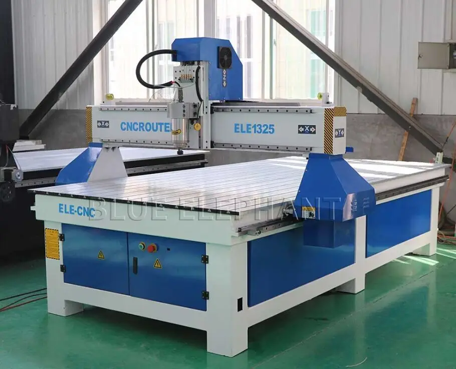 Economical Wood Furniture Carving Machine 3kw Water Cooling Spindle CNC Router machine | Инструменты