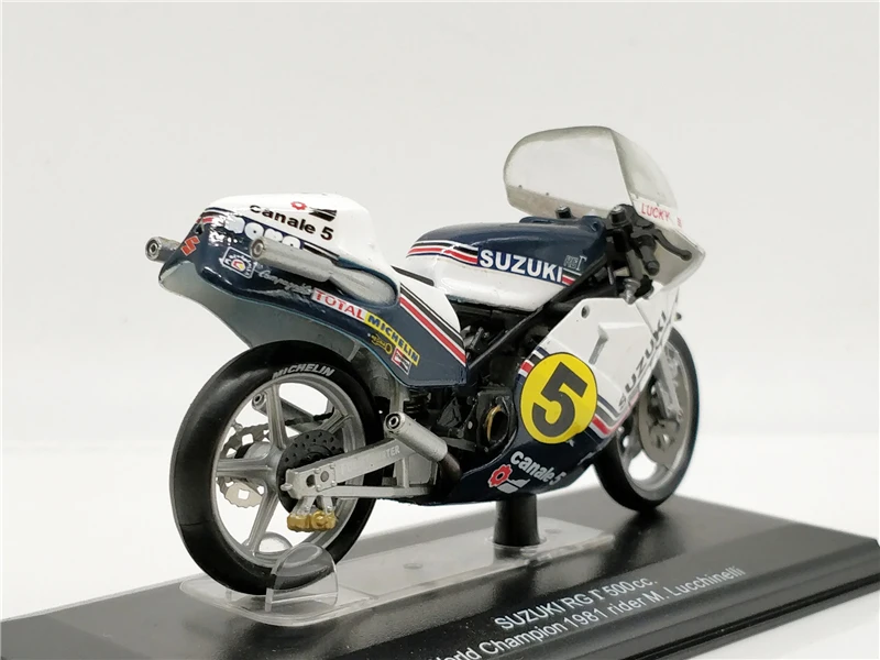 1:22 ITALERI чемпион мира 1981 Suzuki#5 литые модели мотоциклов