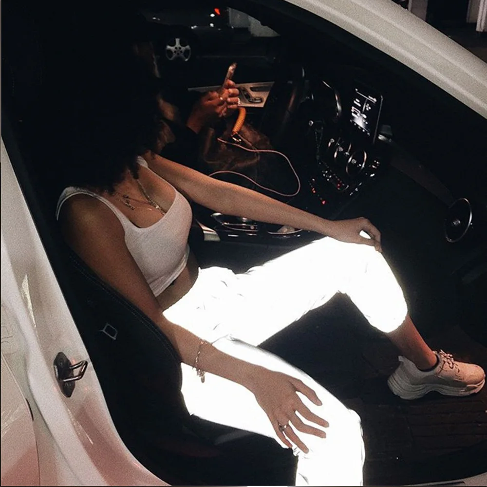 

2019 New Fashion Reflective Pants Casual Hip Hop Elastic Waist Nine Pants Ladies Fashion Beam Foot Harem Reflective Trousers