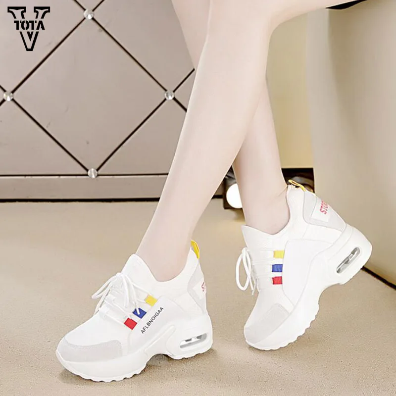 

VTOTA New Women Sneakers Platform Shoes Fashion Famous Women Lace-Up Running Shoes For Female Casual Shoes Zapatos Mujer MBXY