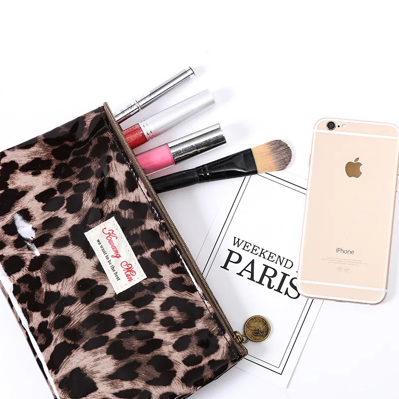 4083699898_1868915676