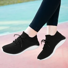 Кроссовки со шнуровкой Женская тканая обувь для бега Feminino горячая Распродажа брендовая Нескользящая эластичная удобная спортивная обувь для женщин