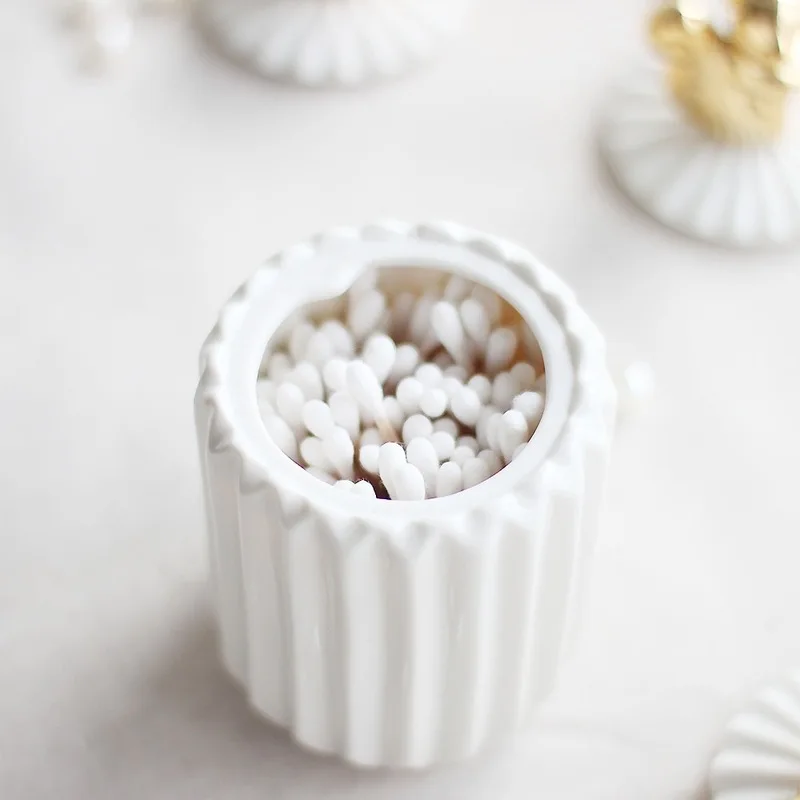 Dustproof With Lid Animal Cotton Swab Ceramic Jar Glass Containers White Desktop Jewelry Storage Tank Home Decoration Storage