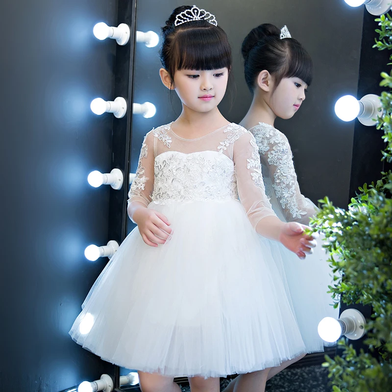 

2017 New Korean Girl White Lace Ball Gown Dresses Half Sleeves O Neck Wedding Pageant First Communion Dresses for Little Girls