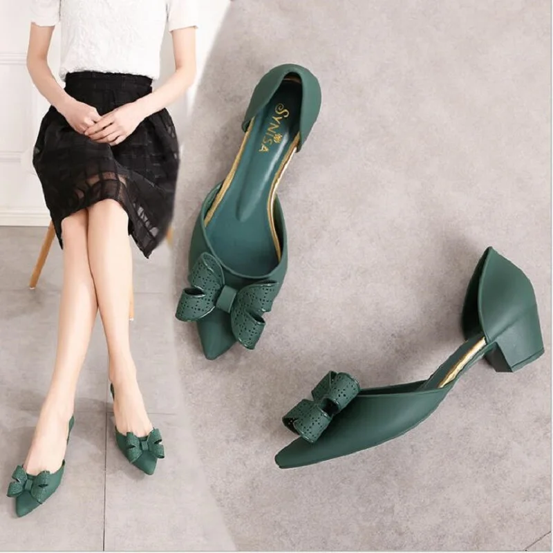 

Summer Simple Fashion Style PVC Bowknot Pointed Toe Women Beach Sandals Slip-On Thick Heels Vacation Lady Jelly Shoes 20190520