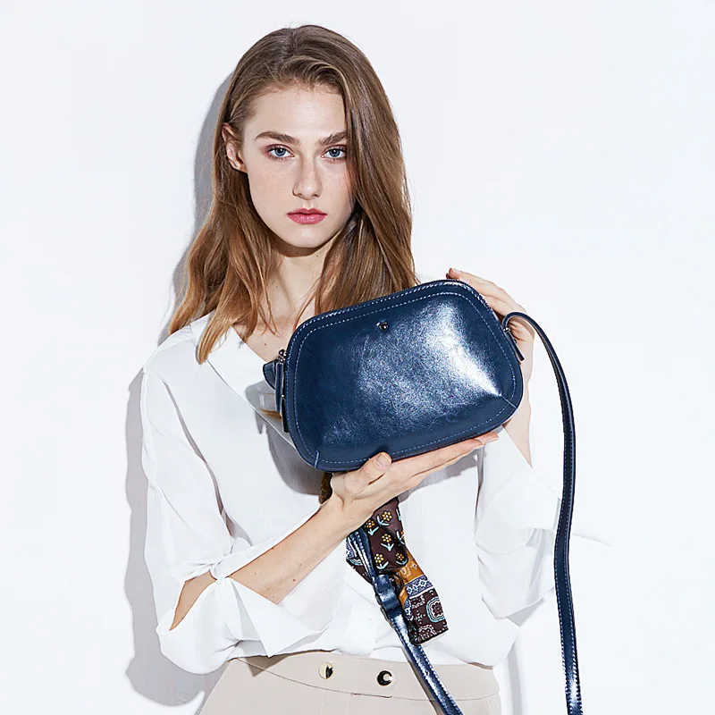 

Small Girls Spring and Summer Euro-American Style Small Square Genuine Leather Fashion Single Shoulder Slant Girls bags