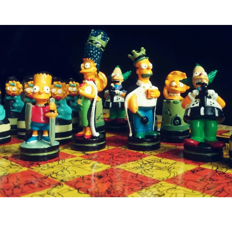 BSTFAMLY Симпсон серия Шахматный набор игра, портативная игра международных шахмат, пластиковая шахматная доска и шахматные фигуры, LA40