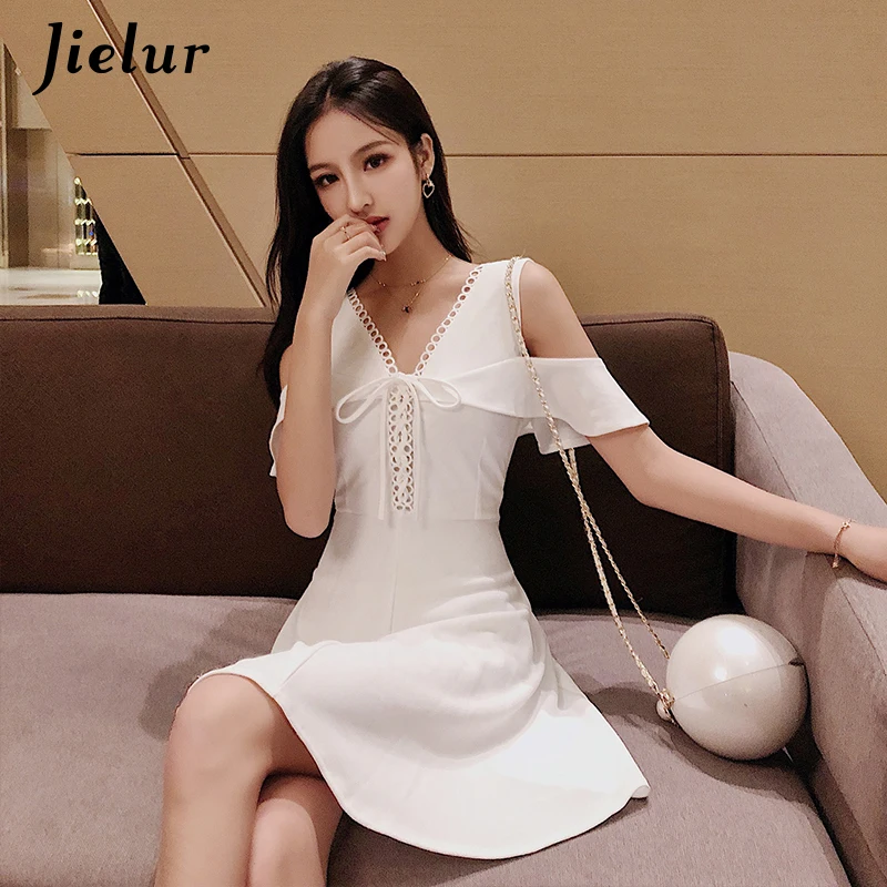 white dresses for ladies