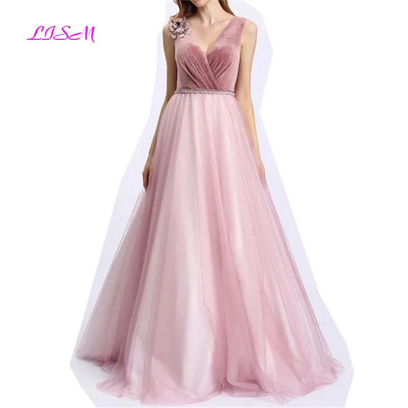 

Pink V Neck Prom Dresses 2019 Sweet Flowers Beadings Girls Party Gowns Elegant A Line Straps Lace up Back Tulle Bridesmaid Dress