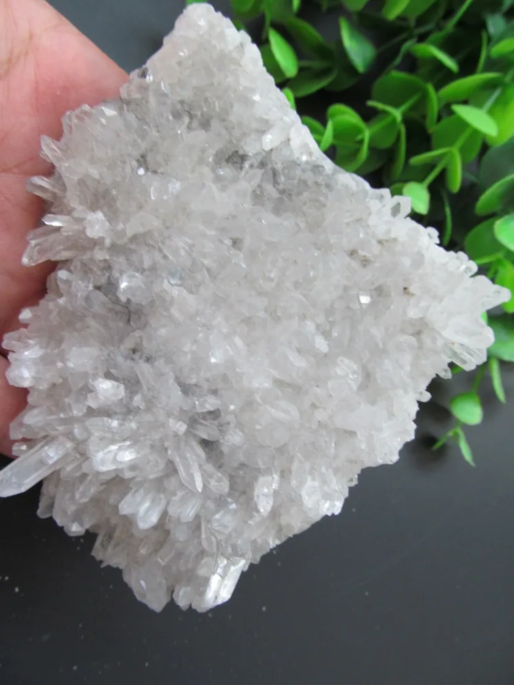 

Natural White Quartz Flowers Crystal Clusters Decoration Resistant Healing Stone Feng Shui Decoration 199g
