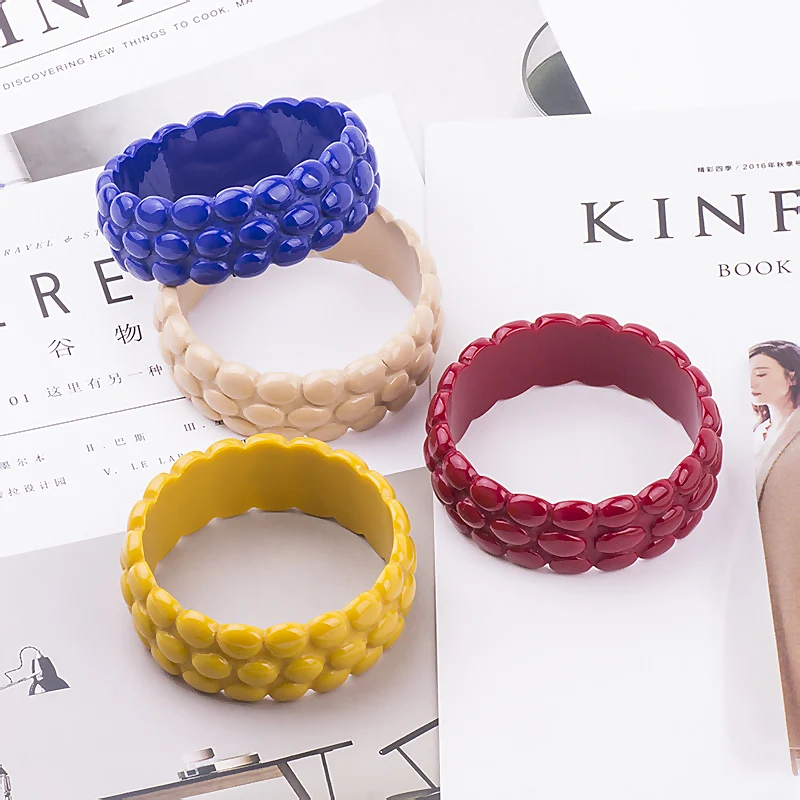 Trendy Resin Cuff Engraved Stone Bracelet Bangles for Women Statement Fashion Acrylic Bracelet Female Simple Charm Party Jewelry (2)