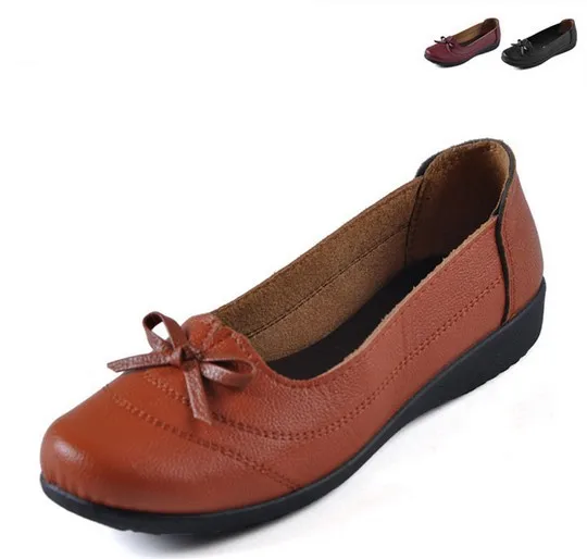 

2014 NEW Spring Boat Shoes Flat Heel Round Toe Gommini Loafers Sweet Flat Four Seasons Shallow Mouth Women's Shoes 3Colors ws132