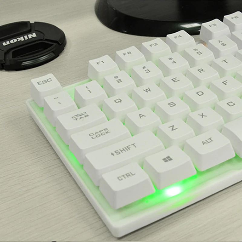 

Sunrose K201 USB Wired Mechanical Keyboard 104 keys Switch for PC Gaming Keyboard and Tying with 1.2m Cable Black/White