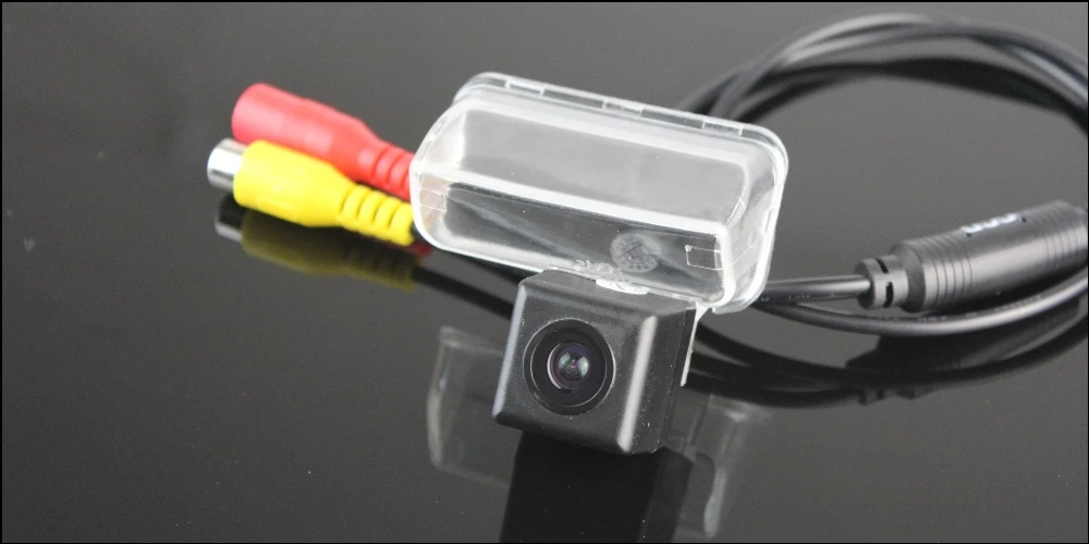 Liislee Car Camera For TOYOTA Avensis T250 T270 2003~2014 High Quality Rear View Back Up Camera For CCD with RCA show 2