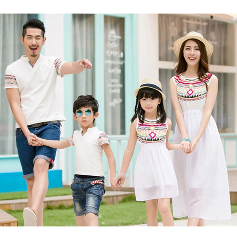 Одинаковые комплекты для семьи; футболки для папы и сына с забавным человеком; футболка из хлопка; летняя одежда для мамы и дочки; платье в этническом стиле