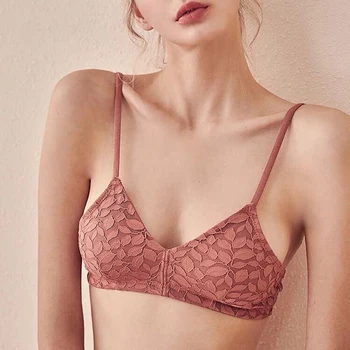 

Wriufred French Lace Petal Ladies Underwear Set Comfortable Sexy Triangle Cup Ultra thin Bra Panties Set Women's Lingerie Sets