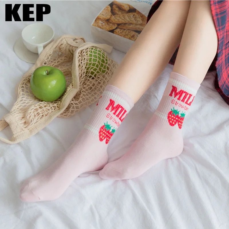 

KEP Fashion Cute Jacquard Strawberry Milk Letters Pink Girl Socks Lovely Kawaii Cartoon Harajuku Crew Casual Home Socks Gifts