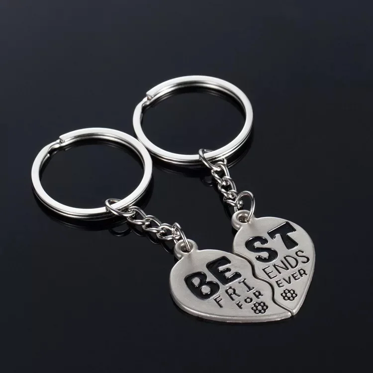 A Pair of "BEST FRIENDS" Key Rings KeyChains Car Accessories
