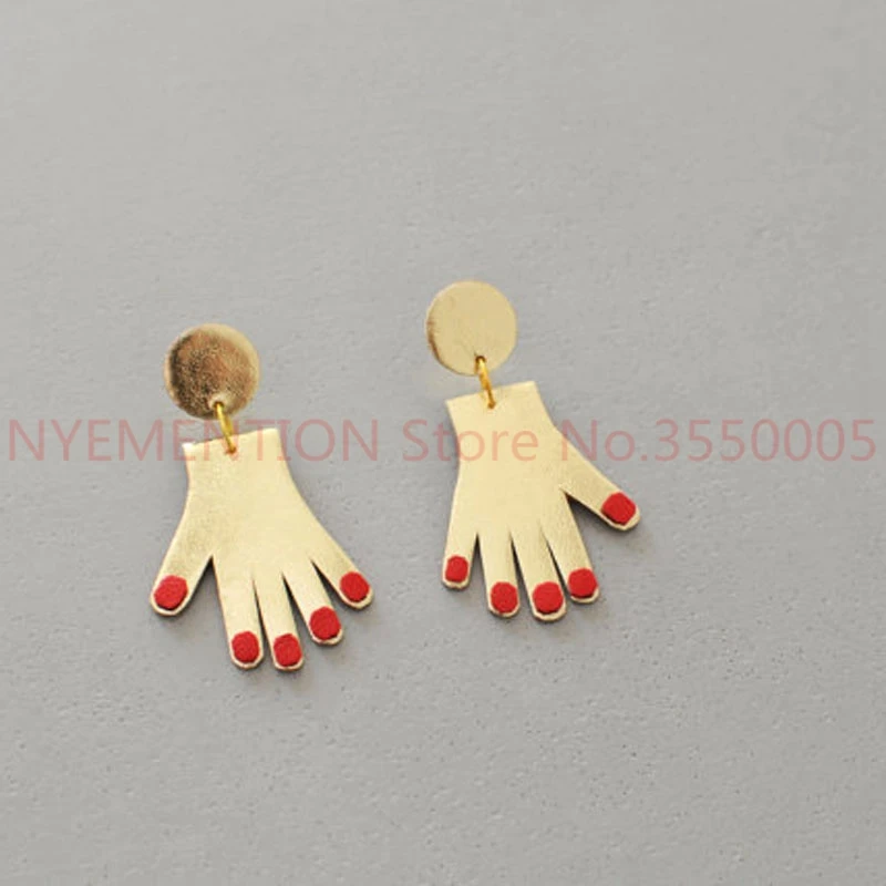 New Personalized Red Nails Plam Shaped Earrings 2018 Girls Tiny Gold Tone Hand Dangle For Women Femme 20pairs | Украшения и