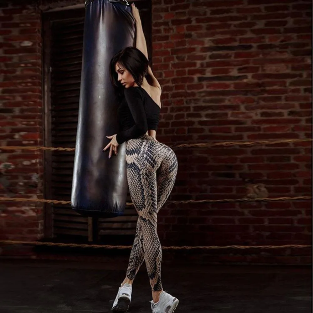 2019 summer hot new fashion fitness leggings snake pattern print nine points leggings Slim high waist casual women