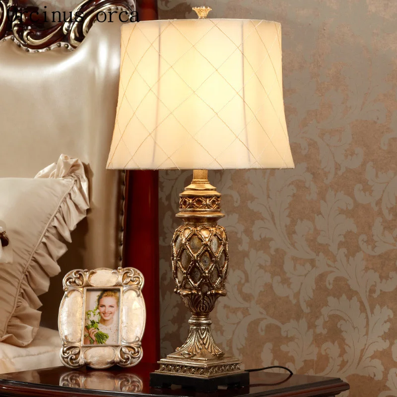 American antique classic resin table lamp living room bedside lamp French classical decorative