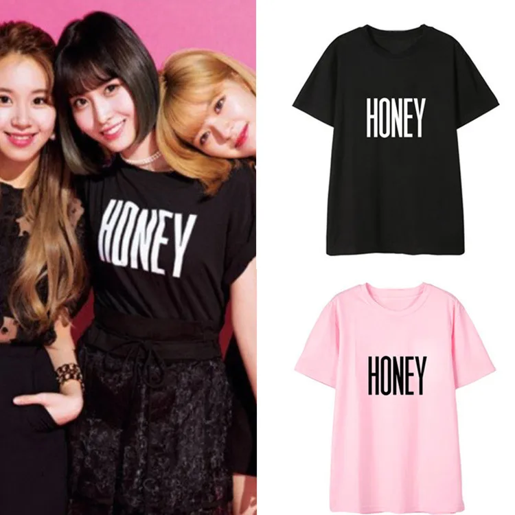 

TWICE Peripheral MOMO Pinwell Peach Magazine the same short-sleeved T-shirt alphabetically printed men and women bottom shirts