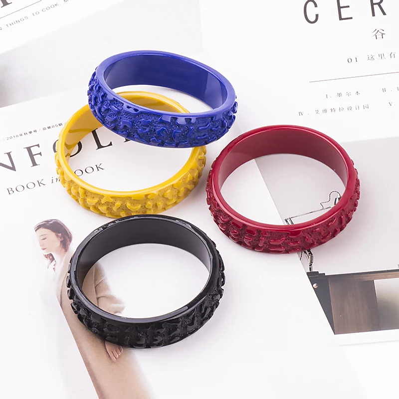 Trendy Resin Cuff Engraved Bracelets Bangles for Women New Fashion Acrylic Round Wide Bracelet Female Simple Charm Party Jewelry (4)