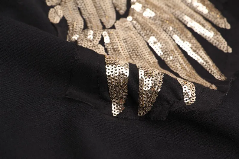 3208487725_1887677244