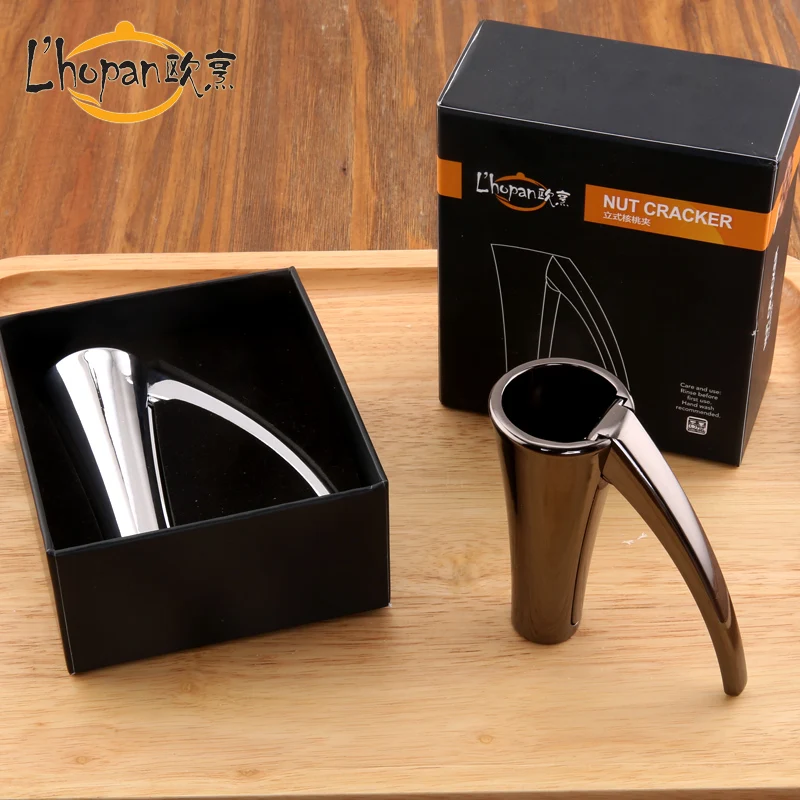 hot selling choanoid zinc alloy nut cracker multifunctional big walnut hazelnut almond opener tool