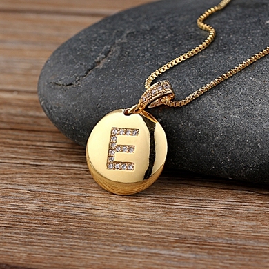 Hot Sale Top Quality Women Girls Initial Letter Necklace Gold Color 26 Letters Charm Necklaces Pendants Copper Jewelry Gift