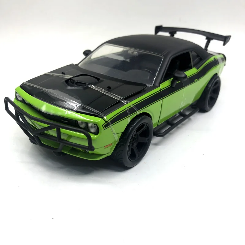 

New Special Casting 1/24 Speed With Passion 8 Dodge Big Dodge Simulation Alloy Car Model Free Delivery Of Children's Toys