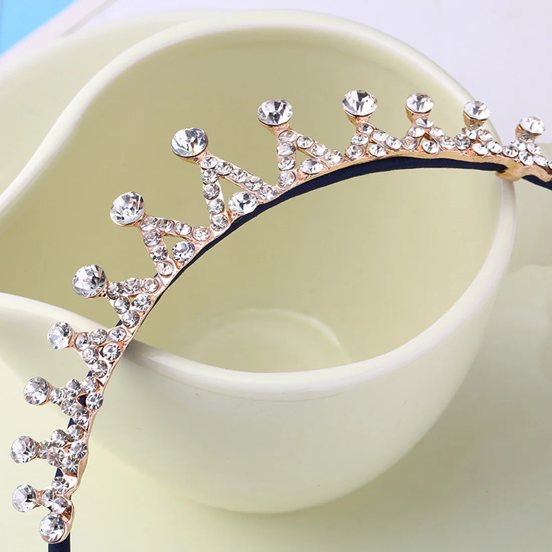 

1 Pc Baby Rhinestone Crown Headband Girls Princess Crystal Crown Diamond Hairband Women Head wear Kid Hair Band