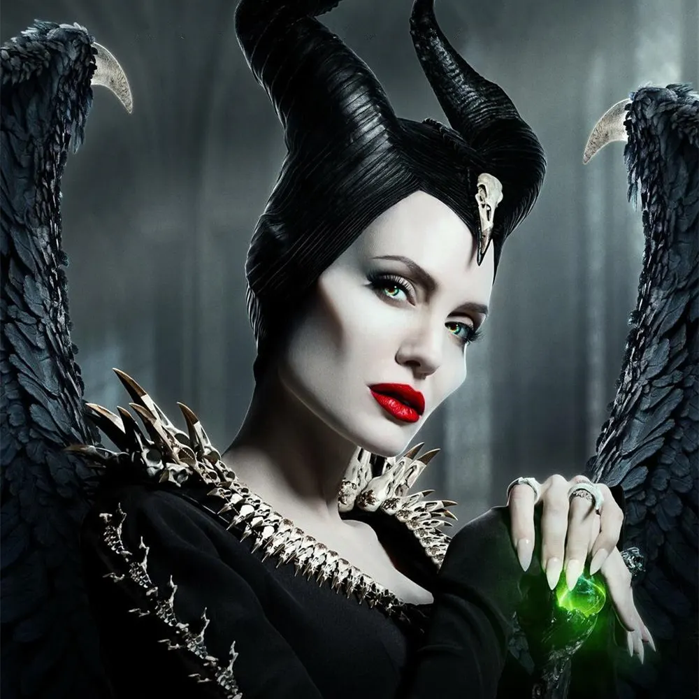 

Halloween Maleficent: Mistress of Evil Cosplay Witch Horns Hat Headwear Black Queen Mask Headgear Party Helmet