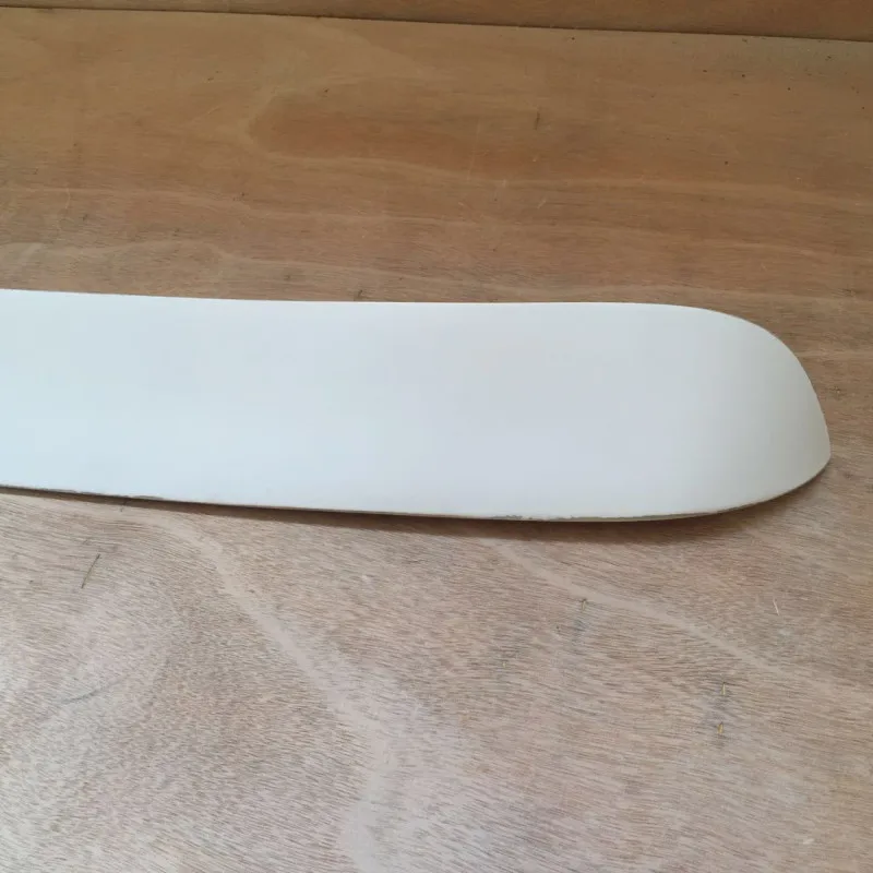 2014058A R33 Roof spoiler (2)_