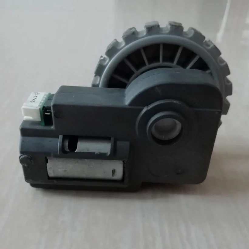 (Для робота пылесоса QQ6) правое колесо в сборе для QQ6|wheel assemblies|for vacuum cleanerwheel for cleaner |