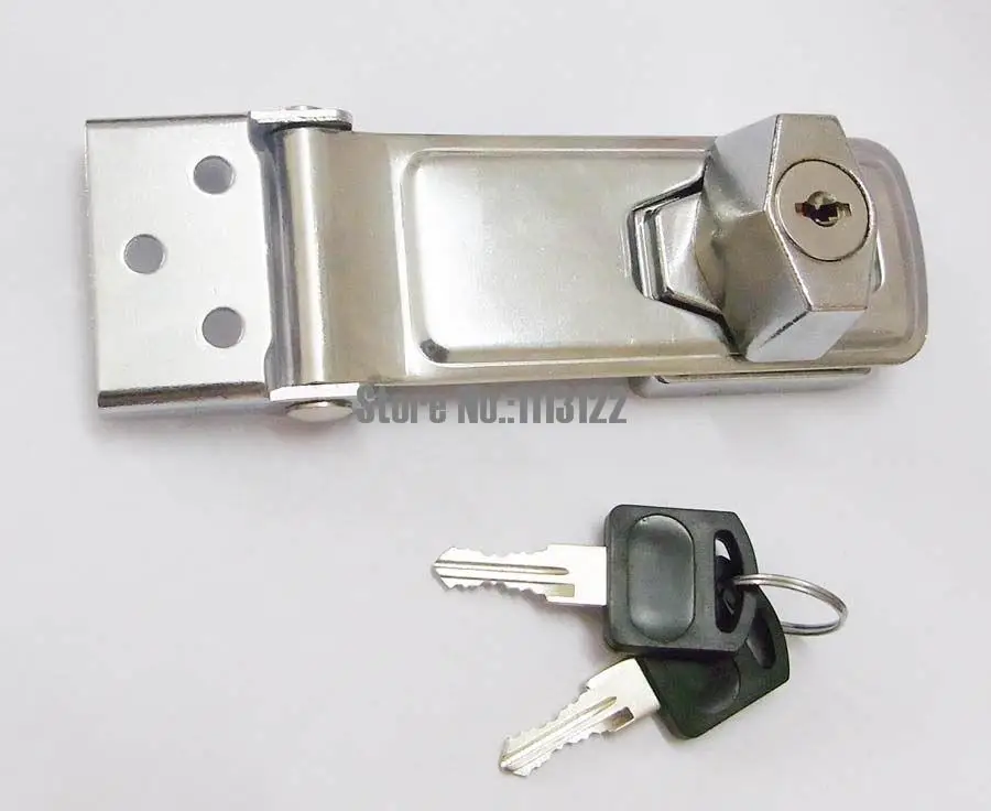 Closet Door Chrome Plated Metal Keyed Hasp Lock with 2 Keys for Light